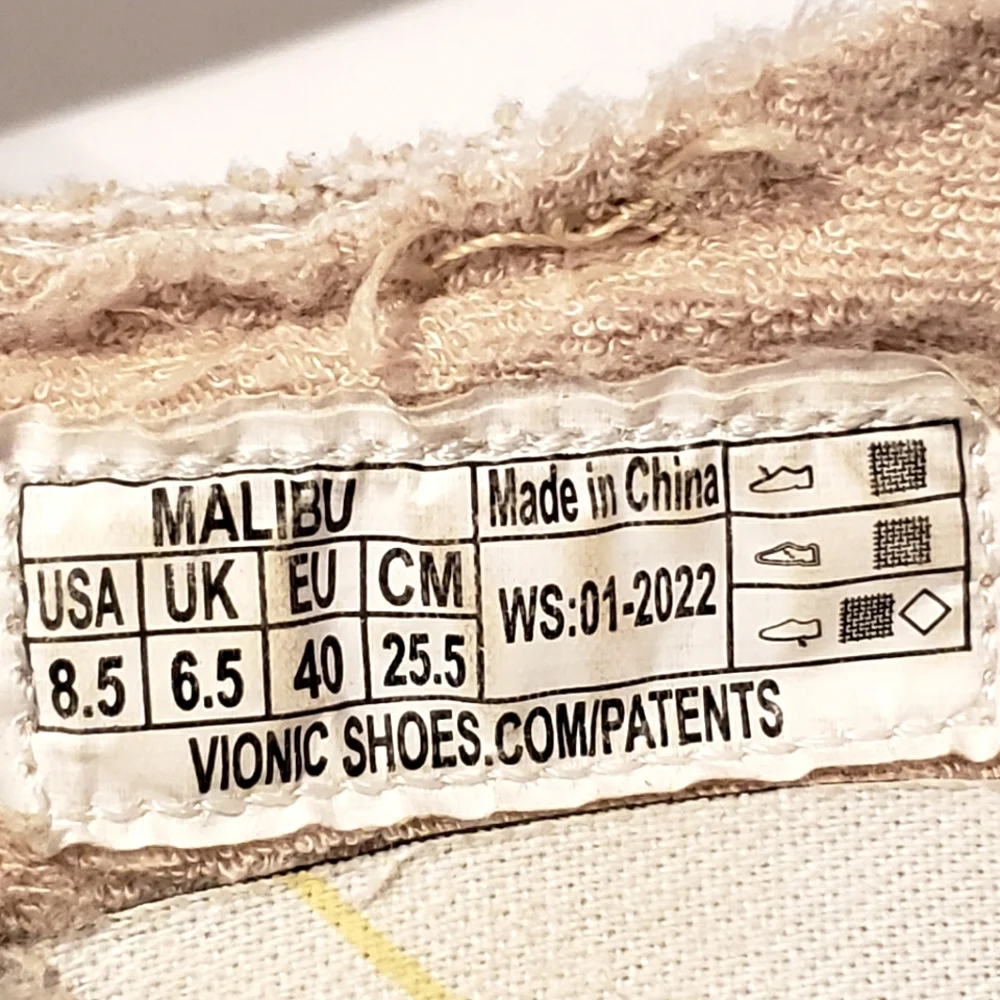 Vionic Beach Malibu Tan Terry Cloth Slip-on Beach Shoes Size: 8.5 - Picture 11 of 12